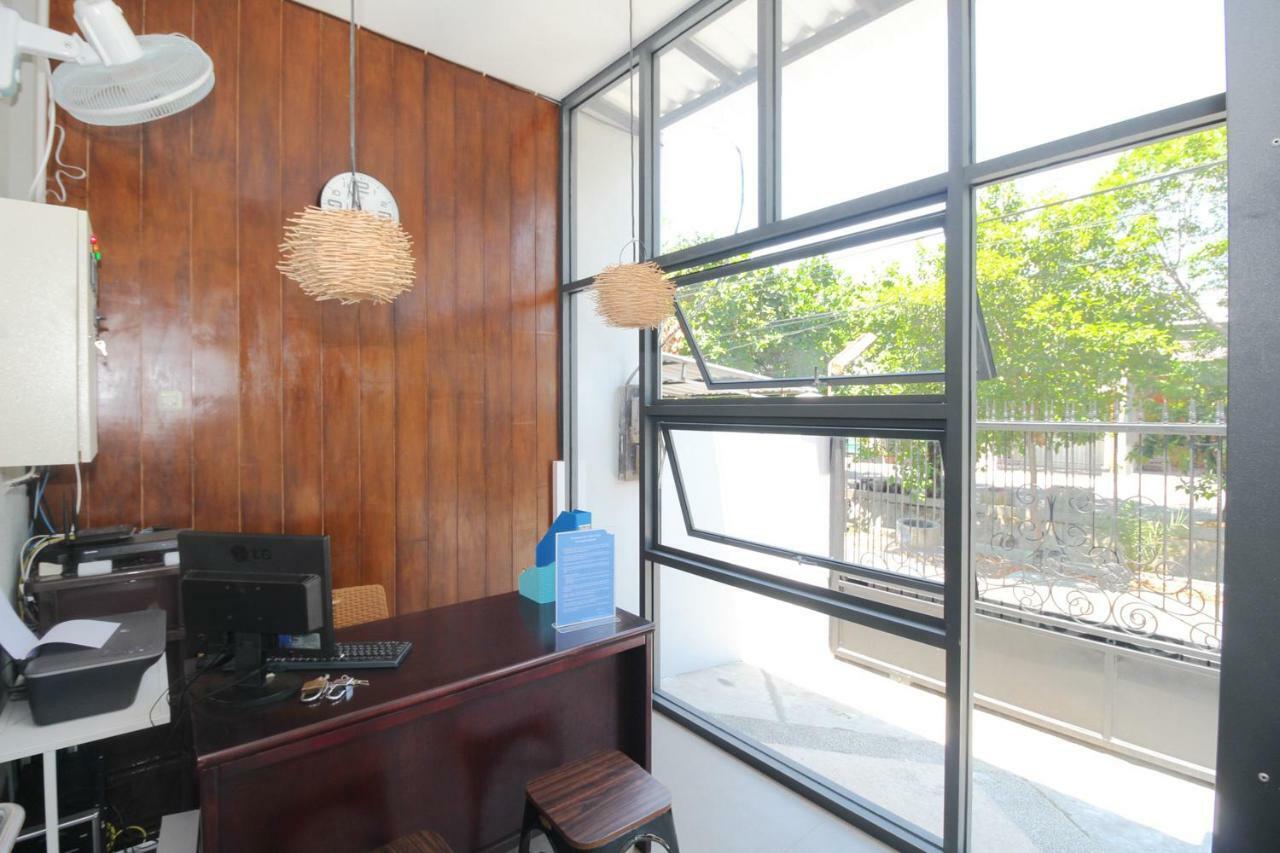 Reddoorz Syariah At Pucang Anom Surabaya Exterior foto